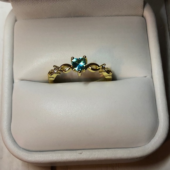 Jewelry - Dainty Yellow Gold Plated Silver Ring w/💙 Jewelry - Dainty Yellow Gold Plated Silver Ring w/💙